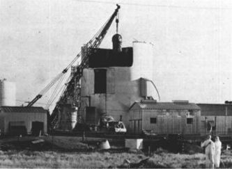 Der SL-1 Reaktor bei seiner Entfernung von der National Reactor Testing Station